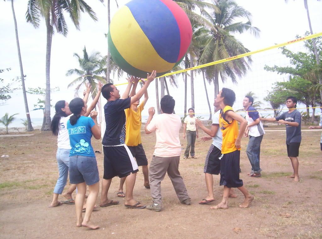 piLLoWs SoCieTy (",) big ball...volleyball!!!